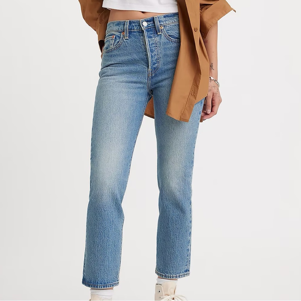 🆕LEVI’S Wedgie Button Fly Jeans, Size 28 (6)